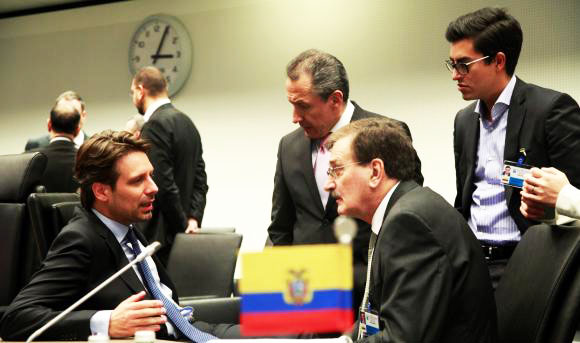 Ecuador cree que se mantendrá el recorte de la oferta de crudo