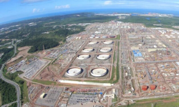 Petrobras vende activos de refinación logísticos