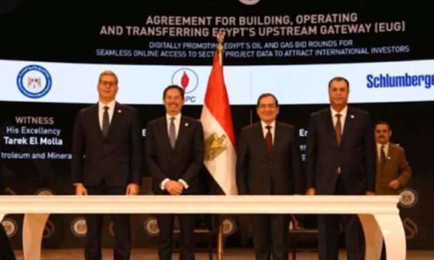 El Ministerio de Petróleo de Egipto y Schlumberger lanzan el Egypt Upstream Gateway
