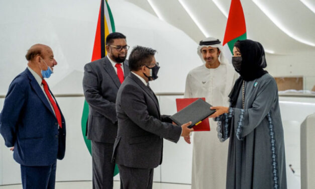 Guyana y los Emiratos Árabes Unidos firman un memorando de cooperación