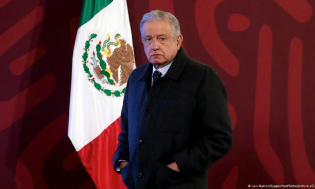 AMLO insta a Pemex y CFE a terminar con la corrupción