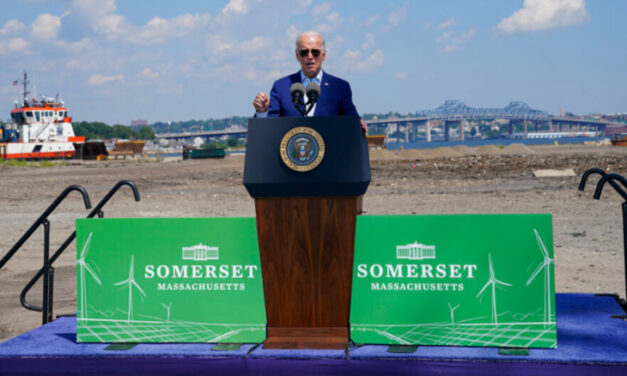 Biden califica el cambio climático de emergencia sin declararlo