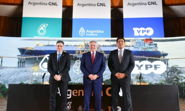 YPF y Petronas desarrollarán proyecto de GNL