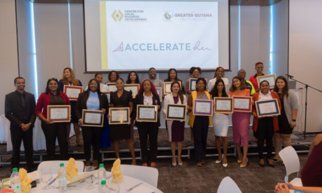 19 guyanesas completan el programa  Accelerate-Her