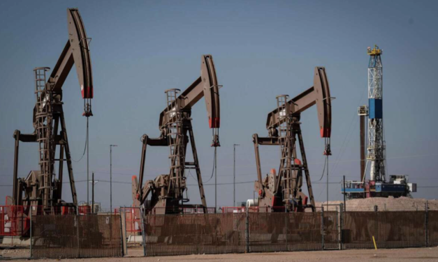 Big Oil está ganando  miles de millones de dólares