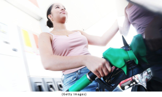 ¿Por qué BP, Shell y otros gigantes petroleros  ganan tanto dinero ahora?