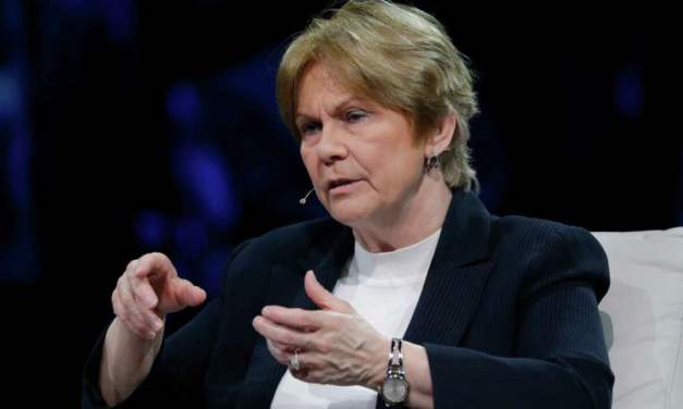 Vicki Hollub:  La energía nuclear es una opción