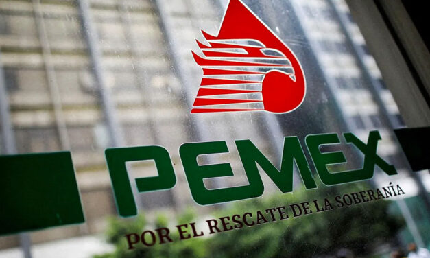 Proveedores de Pemex protestan por deudas