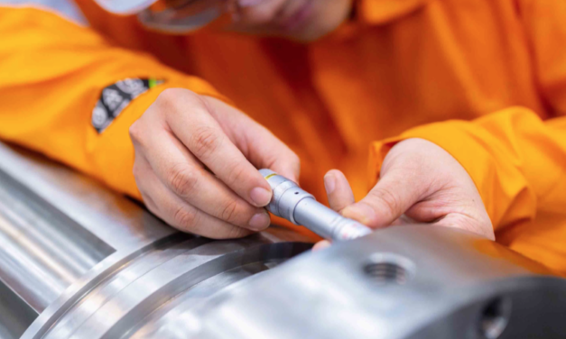 SLB firma un acuerdo con PETRONAS Suriname