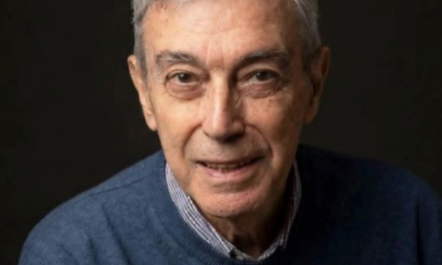 Murió Agustín Udías