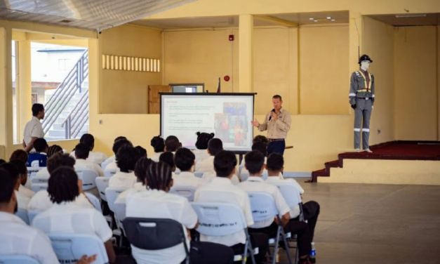 Estudiantes técnicos en el sector offshore